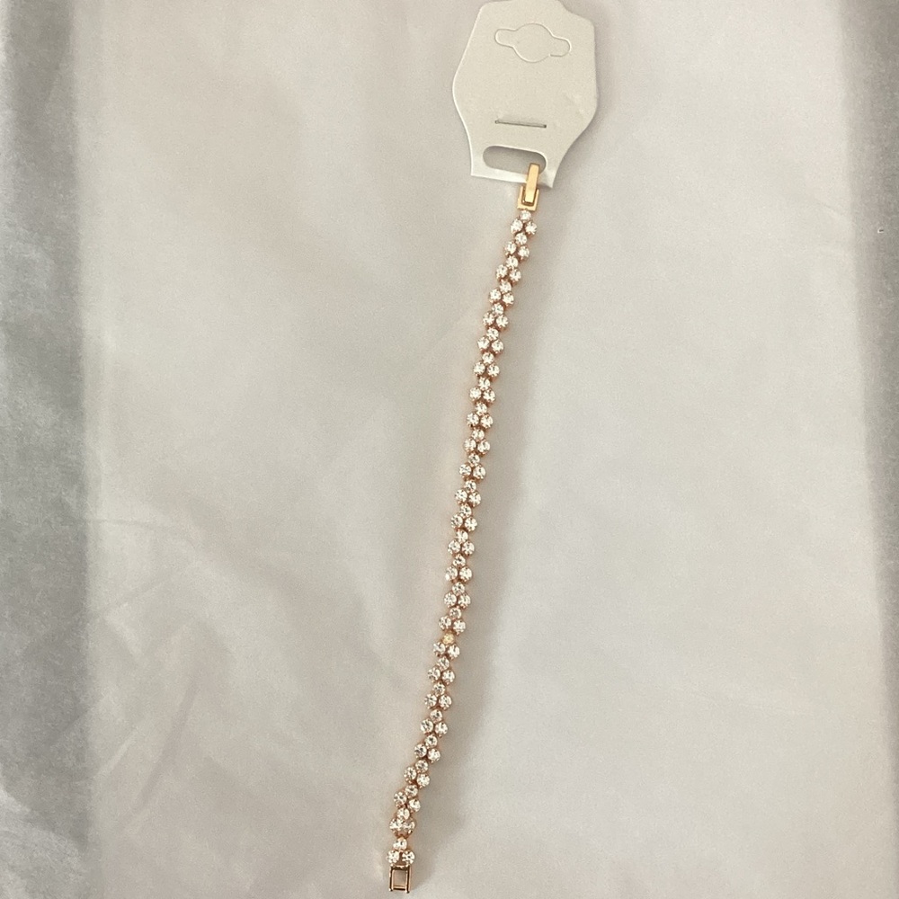 Elegant Gold  Bracelet